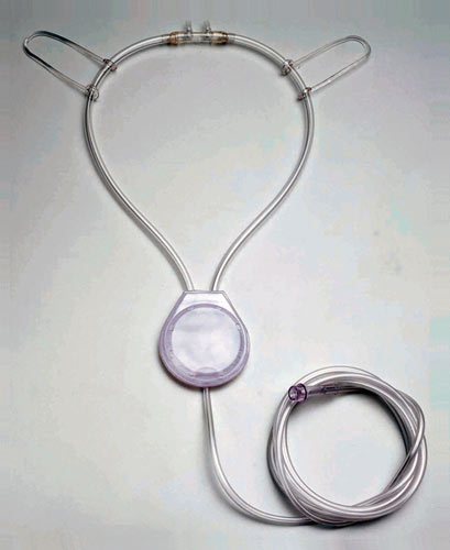 pendant oxygen device