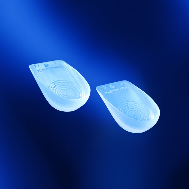 108575